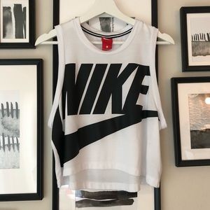 Nike Crop Top